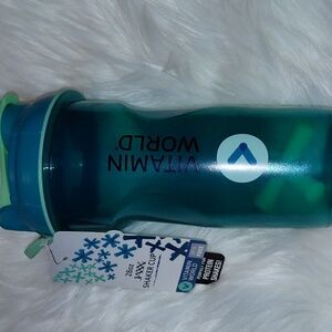 NWT Vitamin World Jaxx Shaker Cup, BPA Free, 28 Oz Capacity, Dishwasher Safe